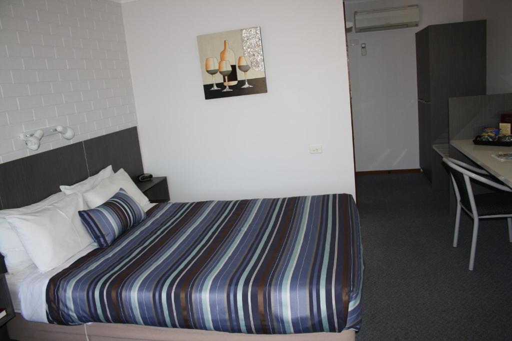 Raglan Motor Inn Варнамбул Номер фото